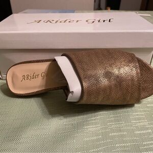 Women's Gold Slide Sandals